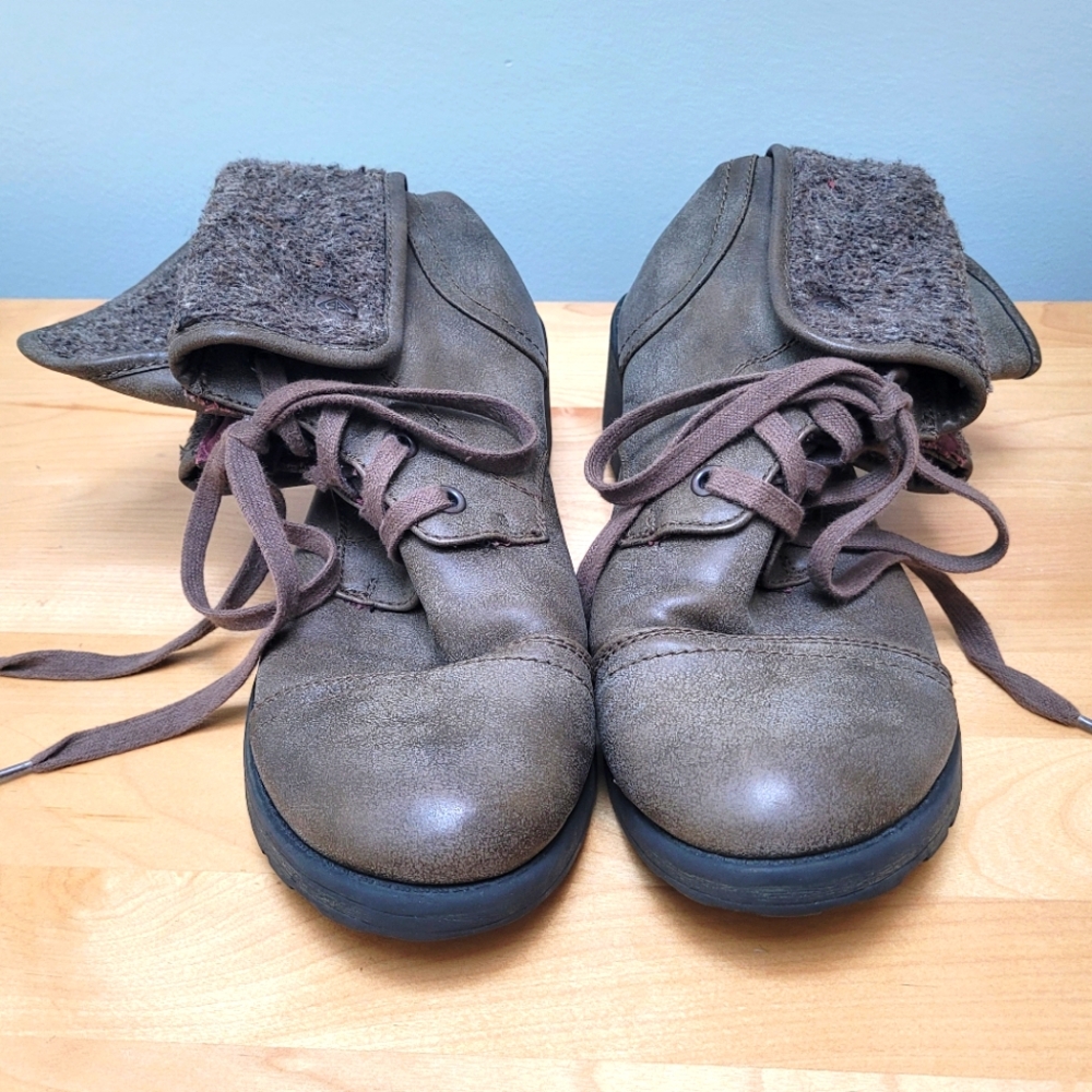 ROXY | Bartlett Ankle Boots Lace-up Foldover Cuff Vegan Block Heel Brown, Sz. 10